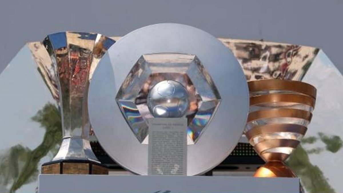 PSG trophy wins 2025