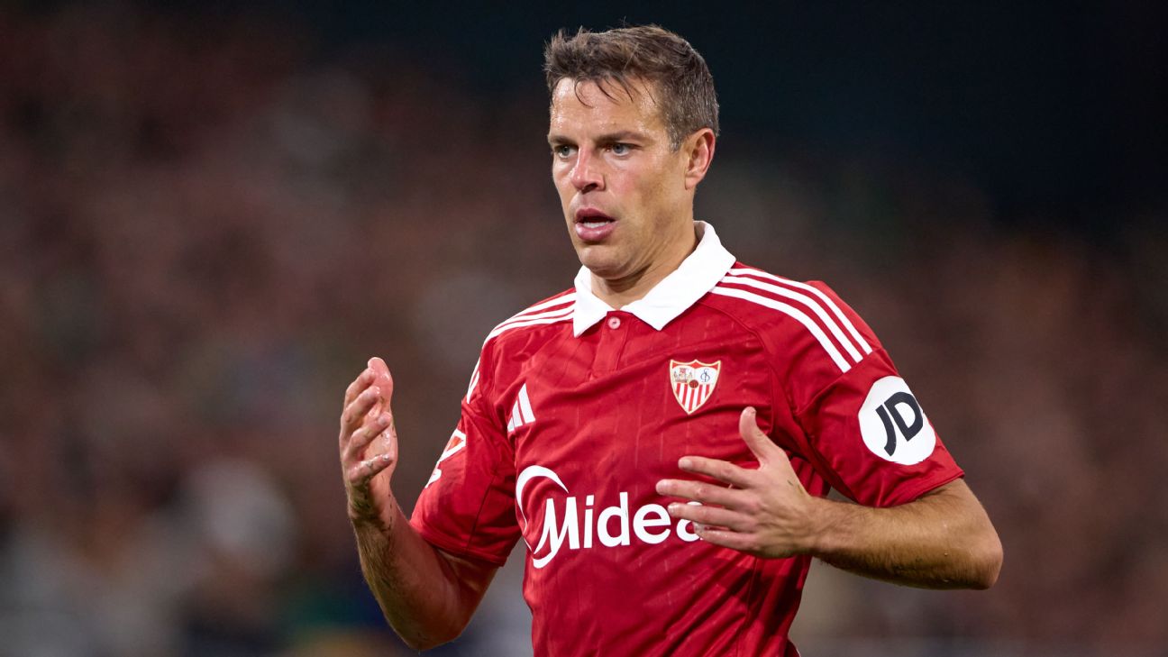 Cesar Azpilicueta Retirement: Chelsea Legend Announces End of Career 2 Cesar Azpilicueta in action for Sevilla