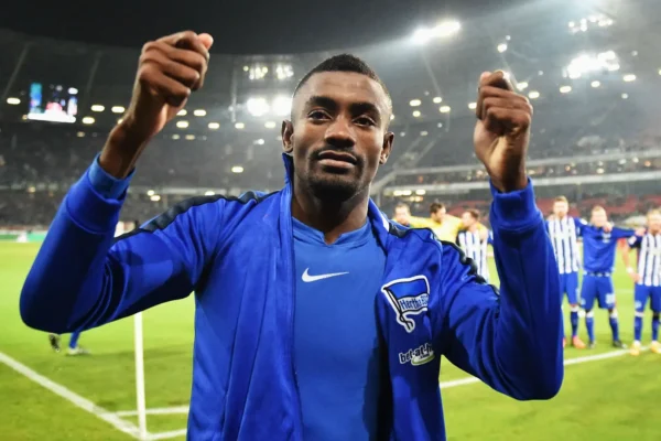Salomon Kalou Hertha celebration