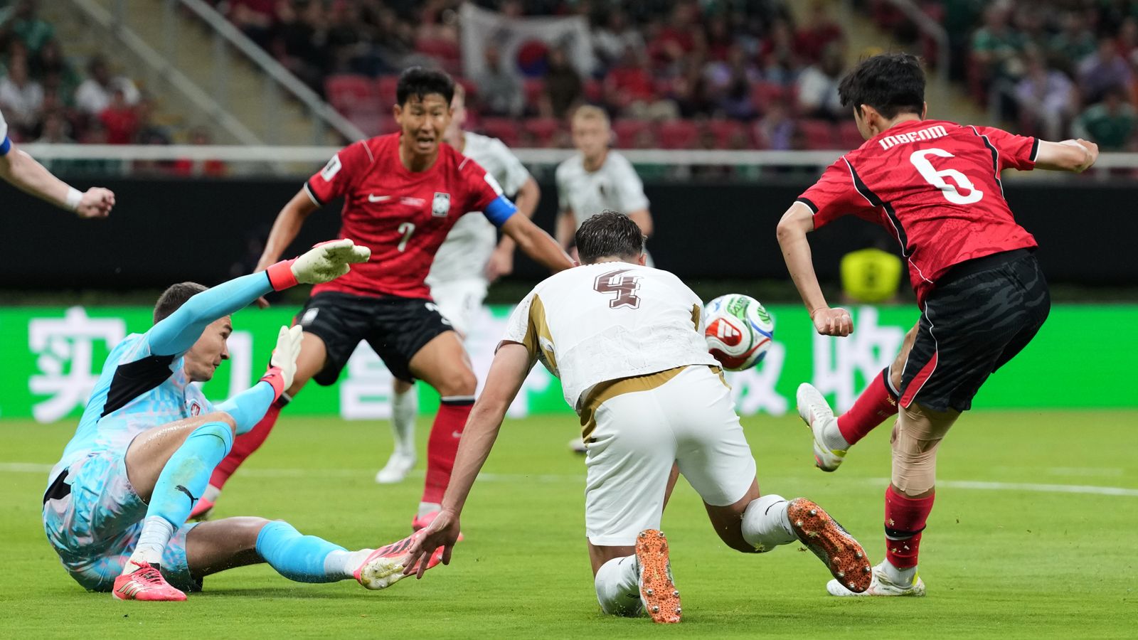 South Korea vs Czechia: Hwang and Oh Spark Dramatic 2-1 World Cup Comeback 2 South Korea vs Czechia
