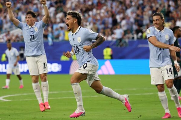 Maxi Araujo celebrates goal vs Saudi Arabia
