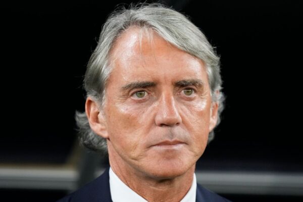 Roberto Mancini watching a game