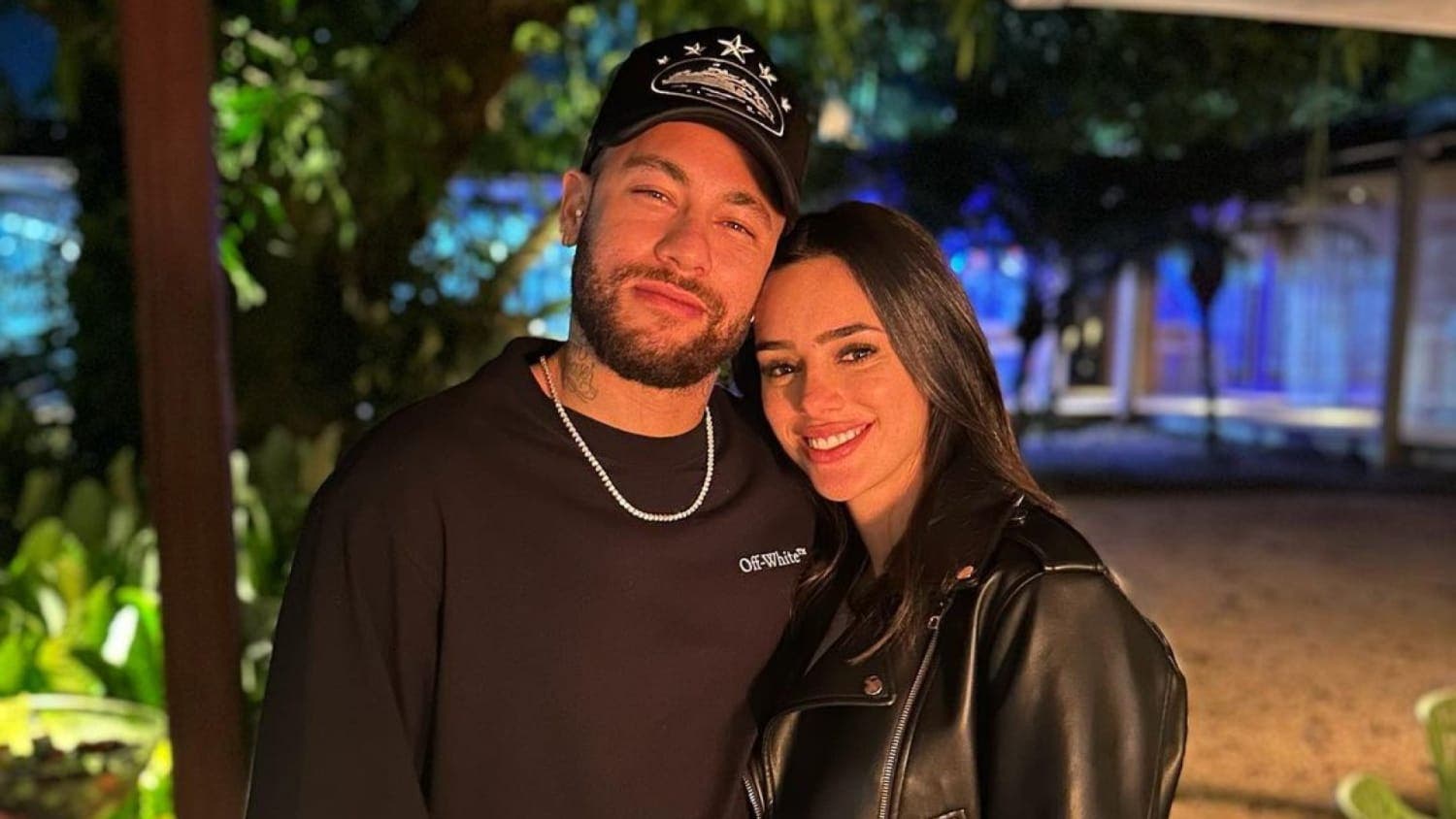 Neymar girlfriend
