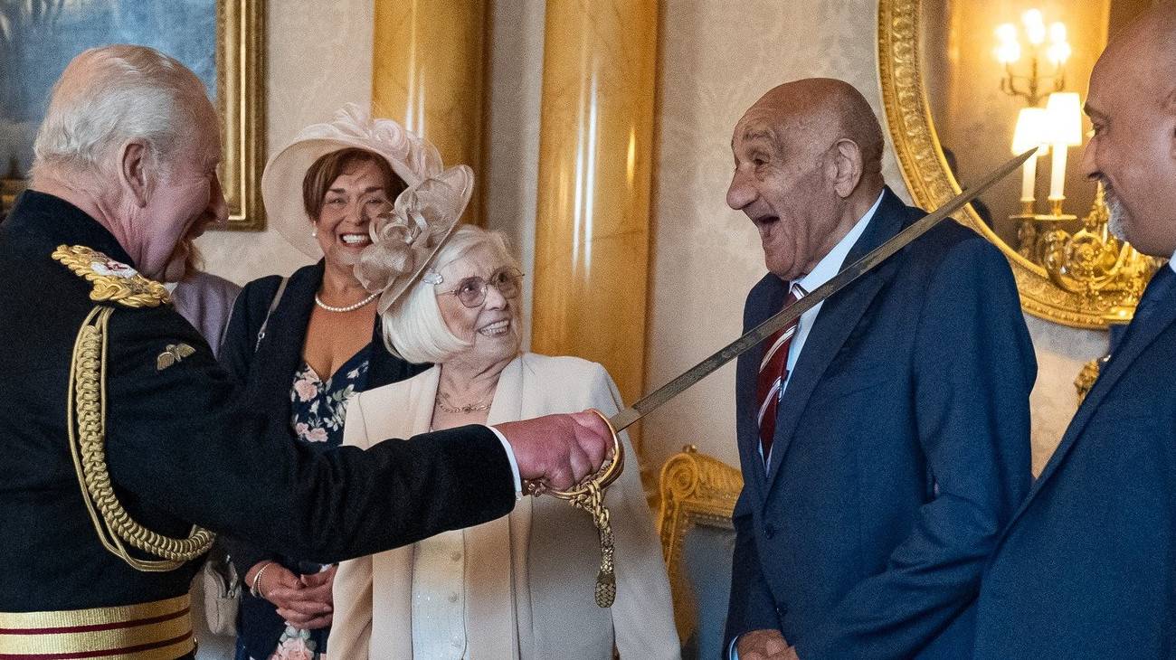 Billy Boston Dies Aged 92: Wigan Warriors Legend and Rugby League Trailblazer Passes Away 3 Billy Boston