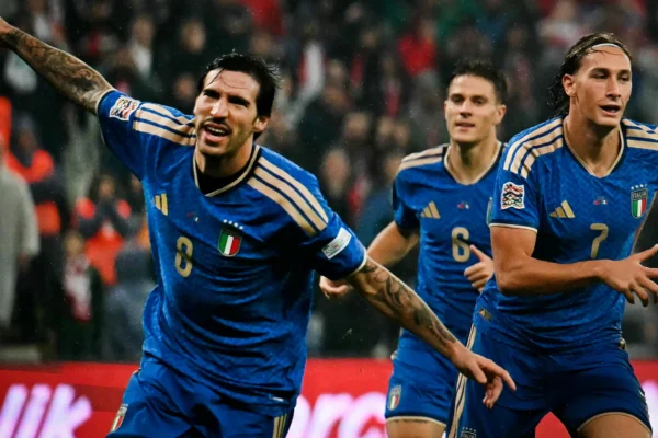 Italy players celebrating