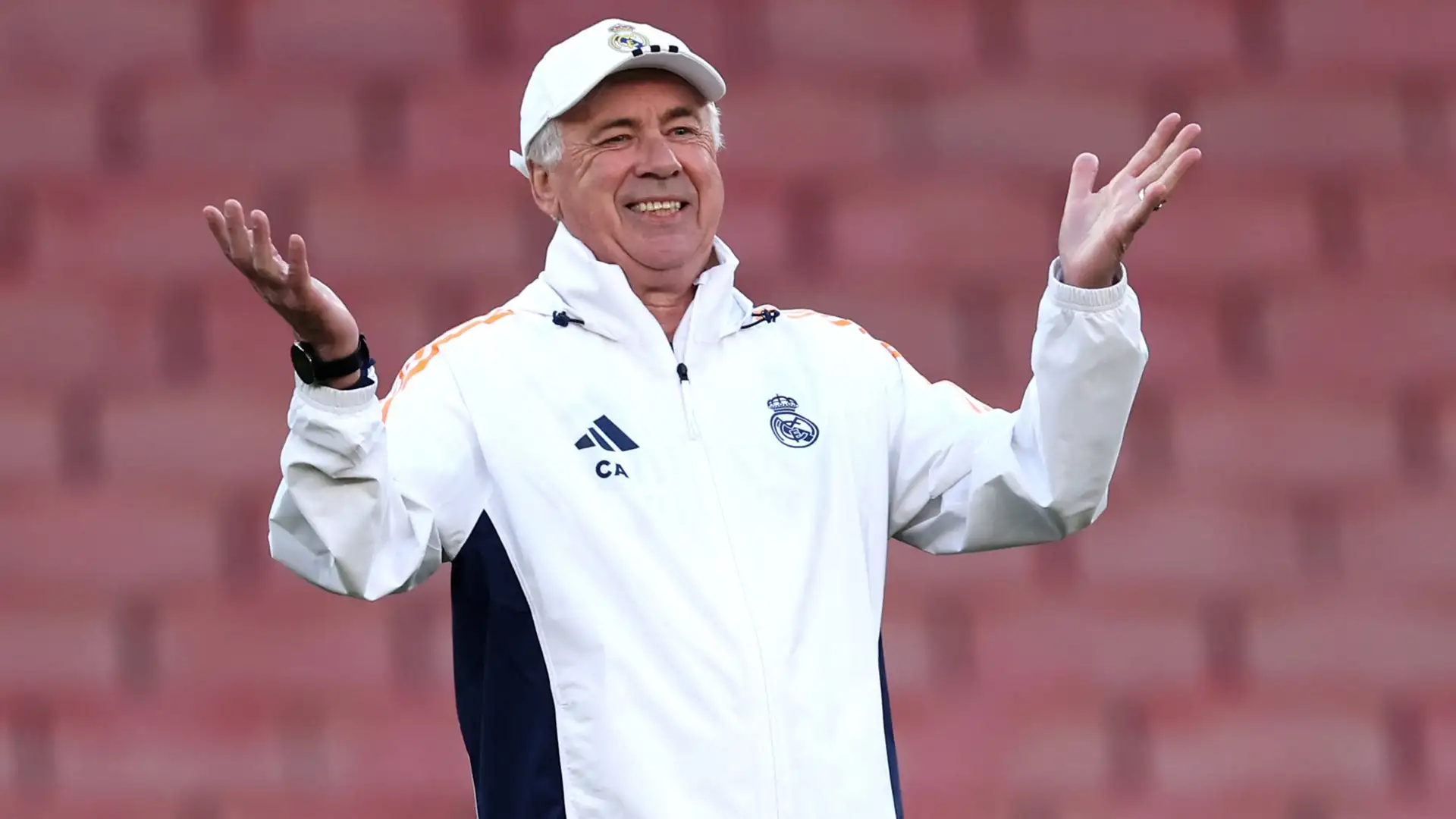 Carlo Ancelotti reacting