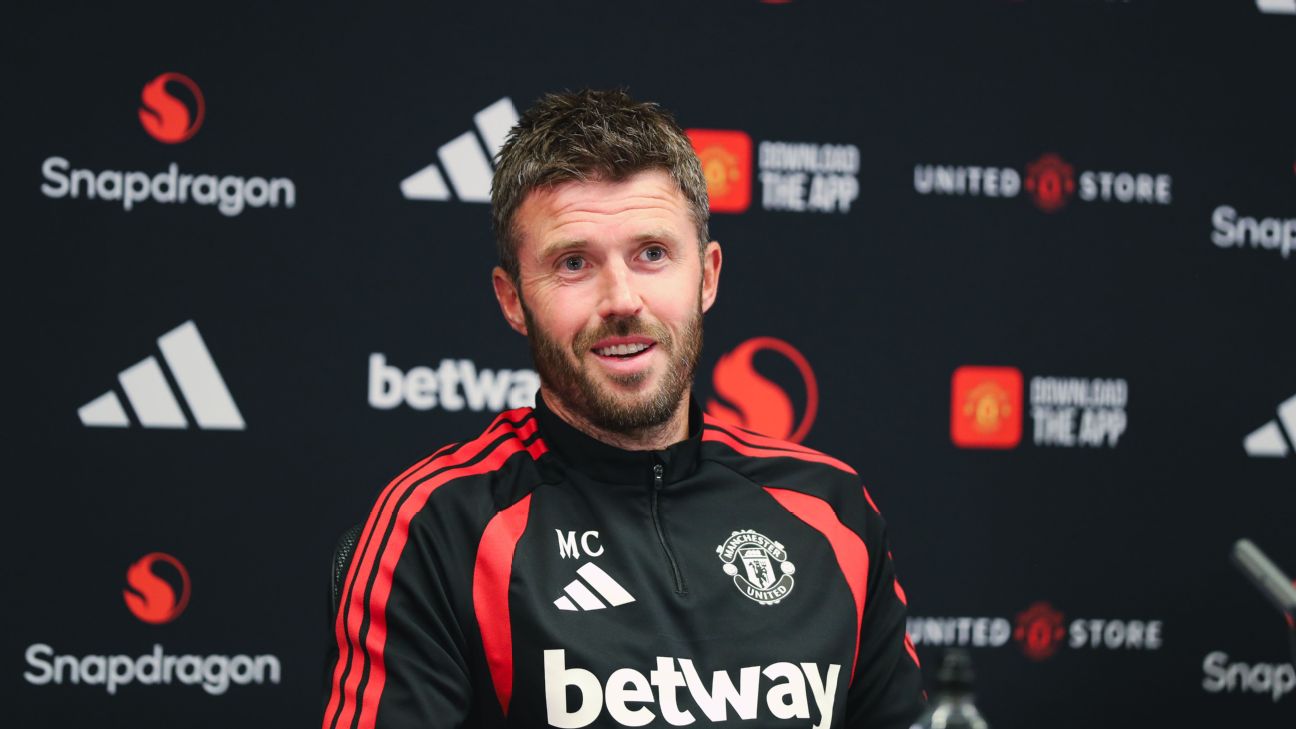Michael Carrick smilling
