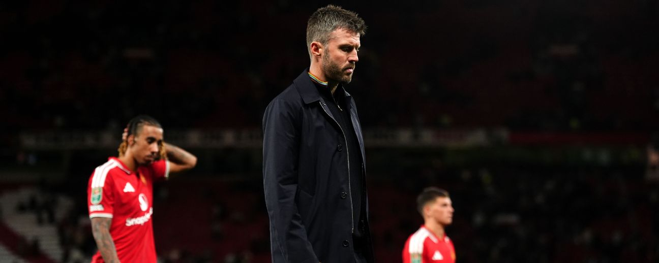Atlético Madrid 2–0 Man Utd as Barrios Stuns Early and Yoro Sees Red 3 Manchester United manager and coach after the match.