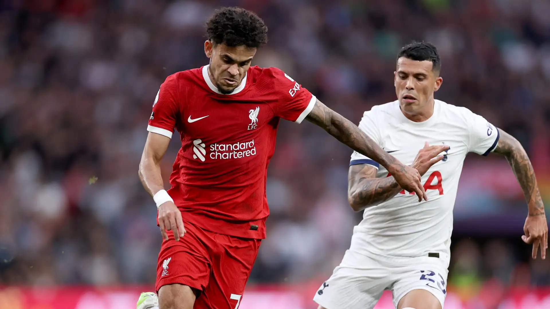 Luis Díaz Net Worth: How the Colombian Star Built a $20M Fortune 4 Luiz Diaz during a match during his reign at Liverpool