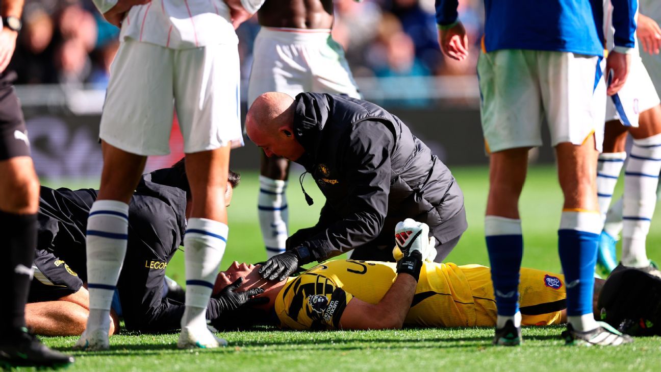 Emi Martinez injury Everton vs Chelsea